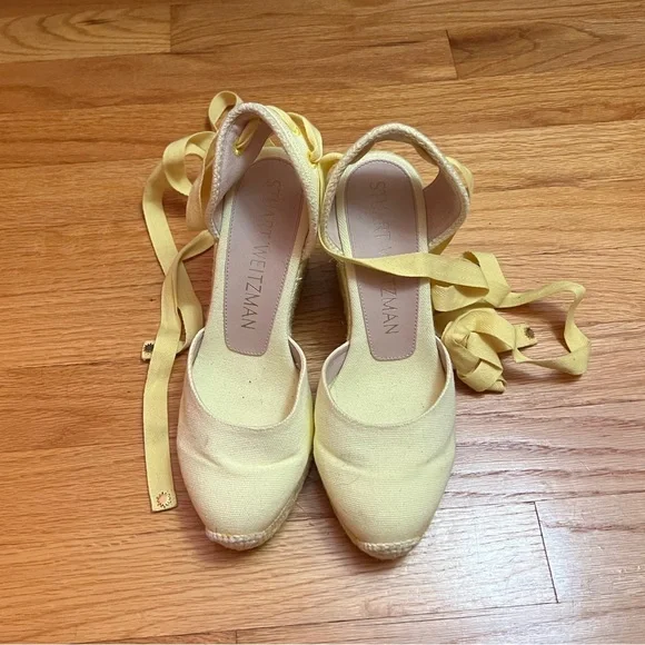 Stuart Weitzman Marguerita Wedge Pale Yellow size 7 - Picture 2 of 4